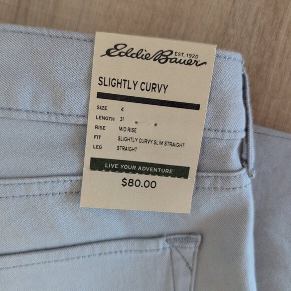 NWT Eddie Bauer Slightly Curvy Size 4 Length 31 Mid Rise Slim Straight Jeans - Picture 6 of 7